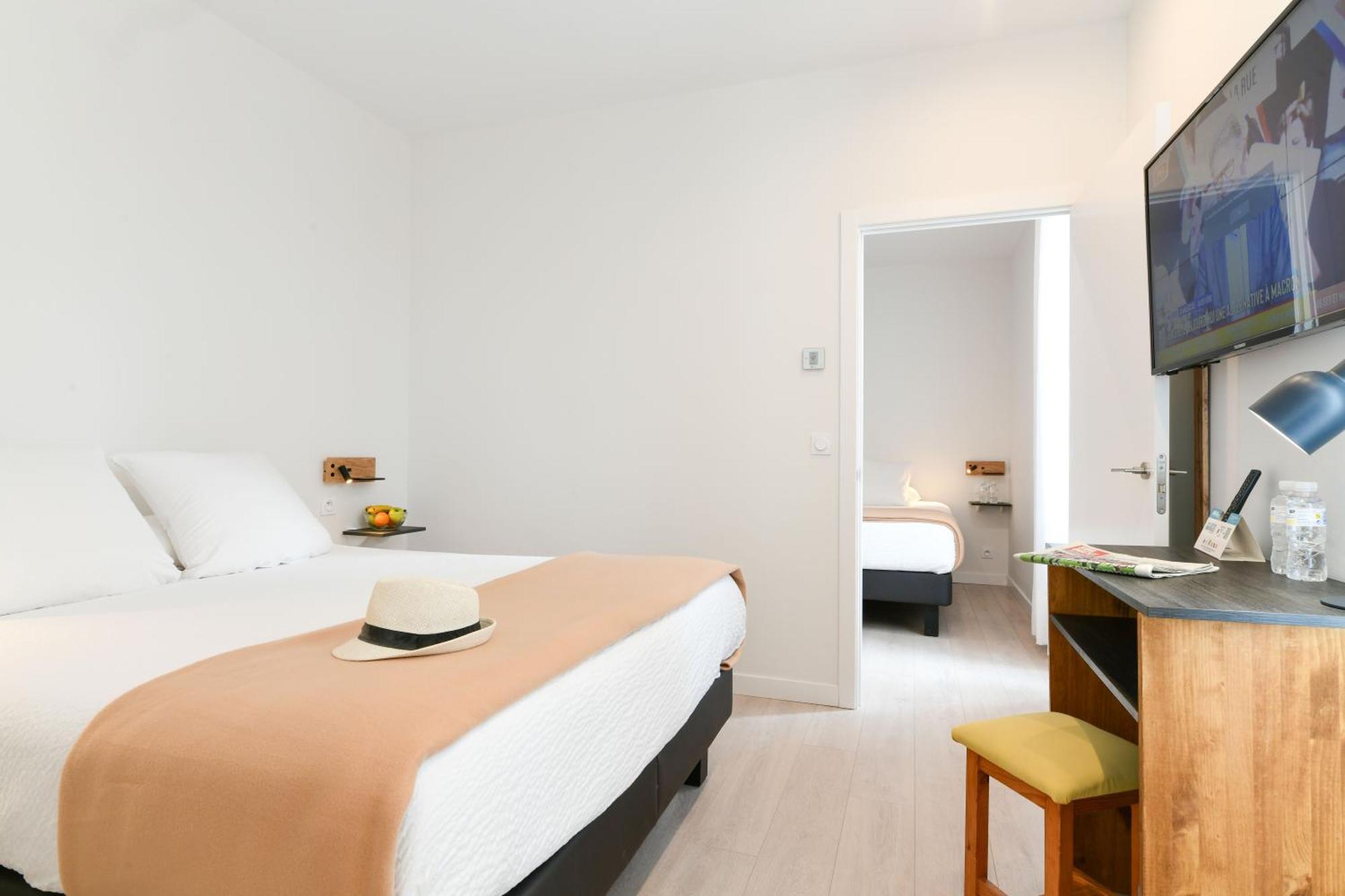 Logis Hotel & Restaurant Bergeret Sport Hendaye Exteriör bild