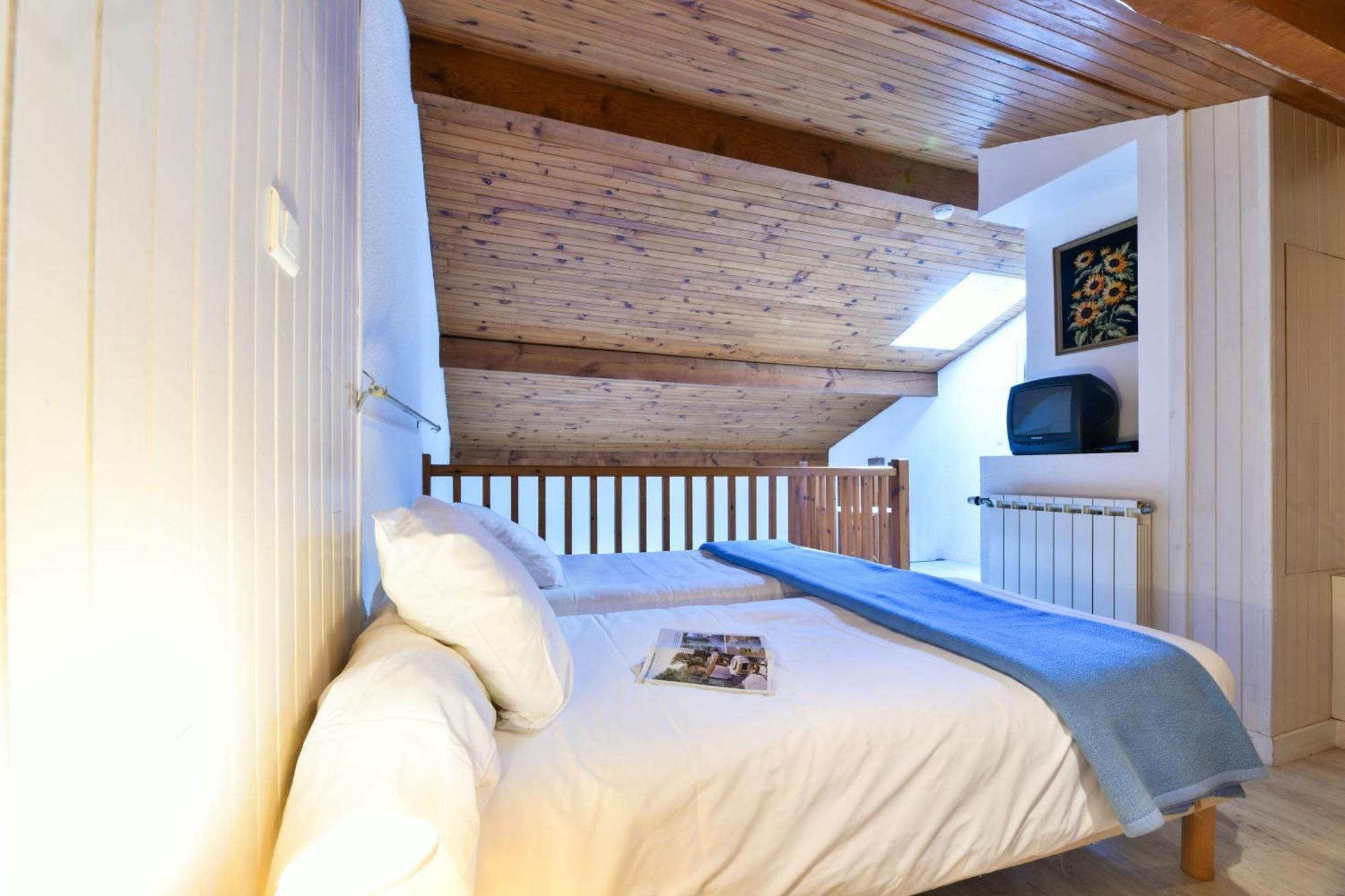 Logis Hotel & Restaurant Bergeret Sport Hendaye Exteriör bild