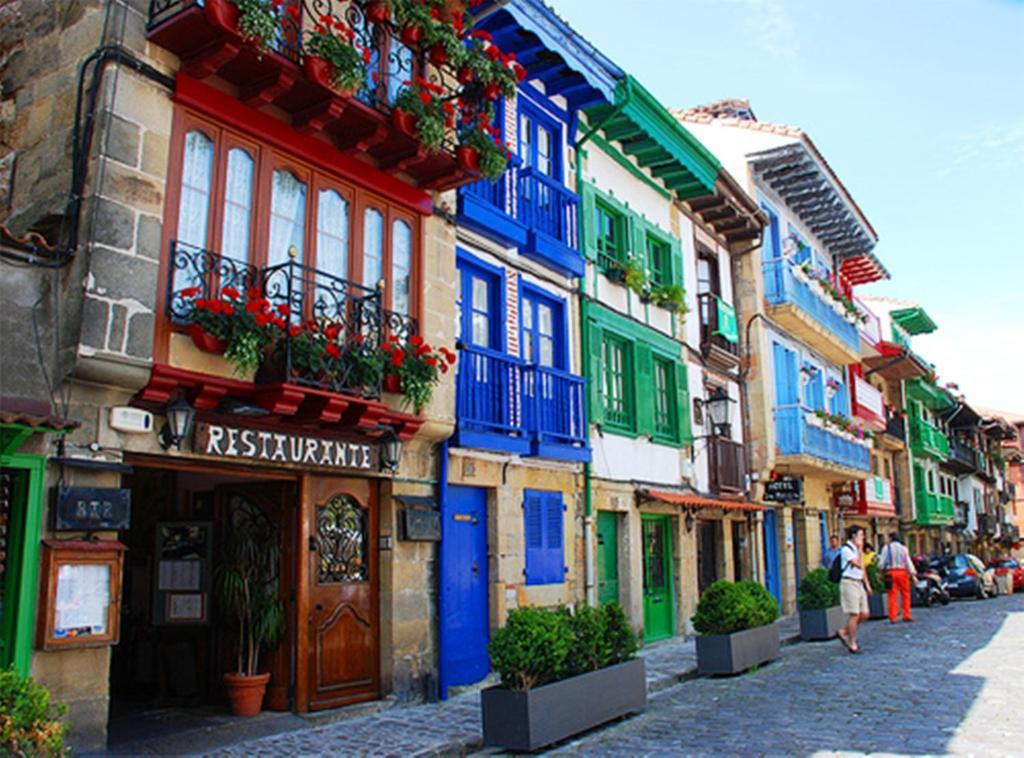 Logis Hotel & Restaurant Bergeret Sport Hendaye Exteriör bild